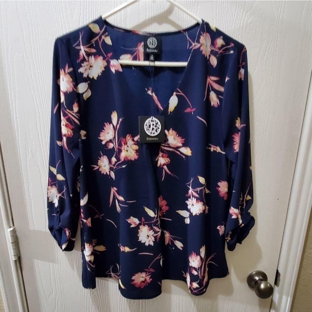 Bobeau floral statement sleeve blouse size small NEW!!!!